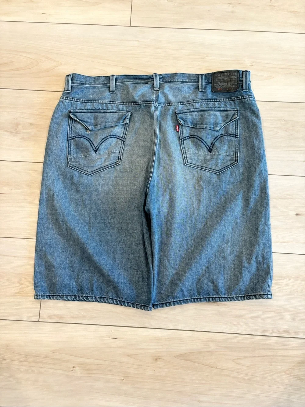 Levi's 559R baggy relaxed fit skater Men's Light Blue Denim Jean Shorts size 44”